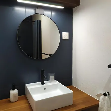 Les Des Beaux Chenes * Mortagne-sur-Sevre