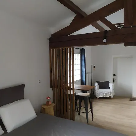 Les Des Beaux Chenes * Mortagne-sur-Sevre