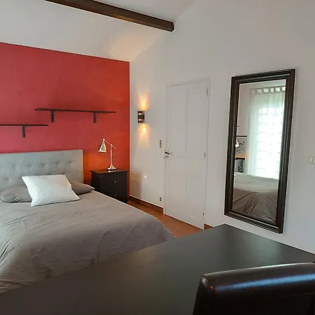 Les Des Beaux Chenes 公寓 Mortagne-sur-Sevre